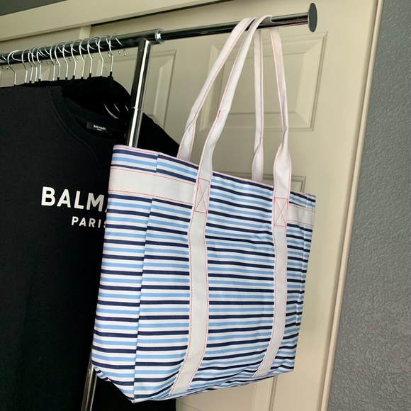 NWOT ESTEE LAUDER Reversible Nautical Tote Bag - Picture 5 of 8